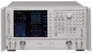 Використовуваний мережевий аналізатор Agilent 8720 ES